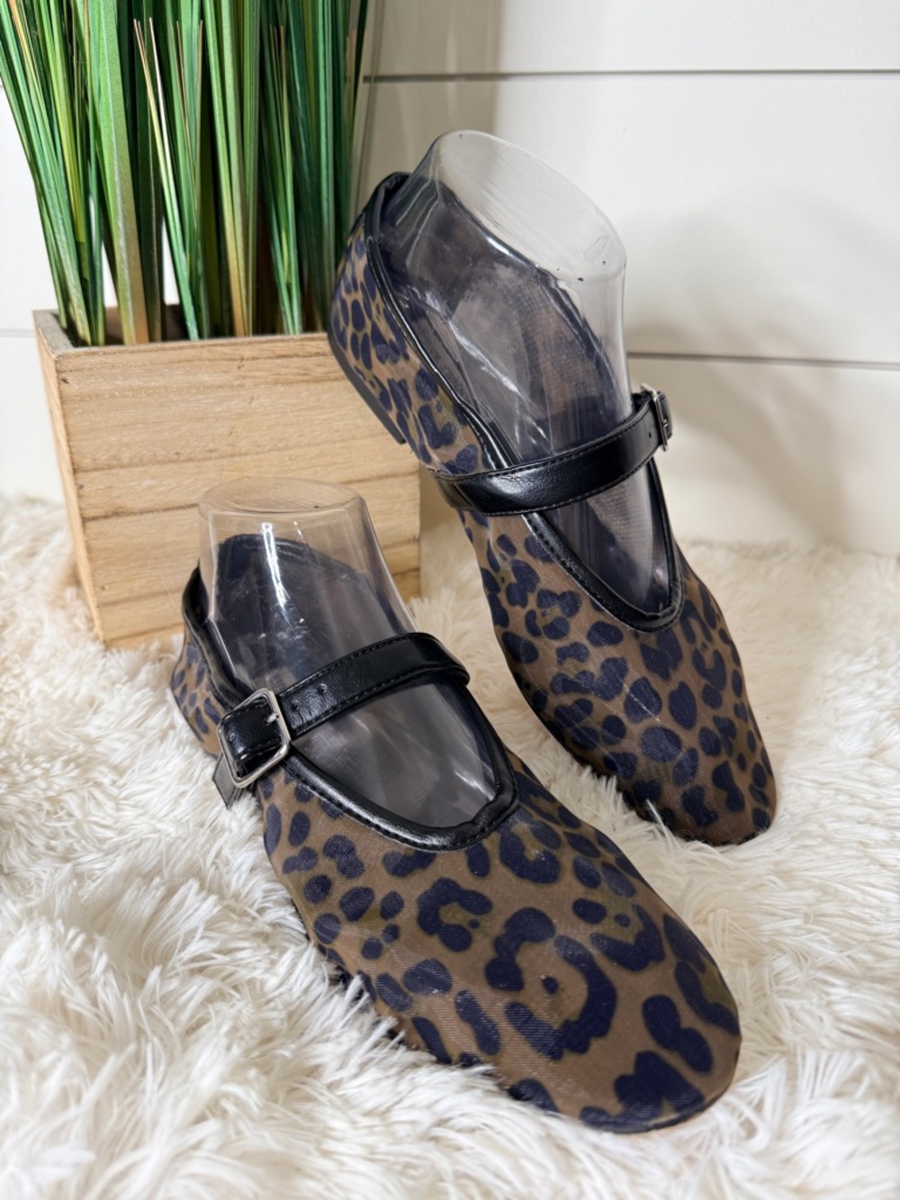 Steve Madden Dreaming Mesh Mary Jane Ballet Flats Leopard Print Size 8M - Picture 2 of 8
